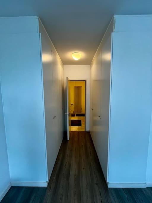 Big Apartment With Parking In Antwerpen Exteriör bild