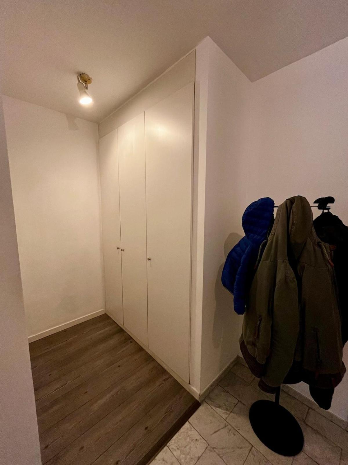 Big Apartment With Parking In Antwerpen Exteriör bild